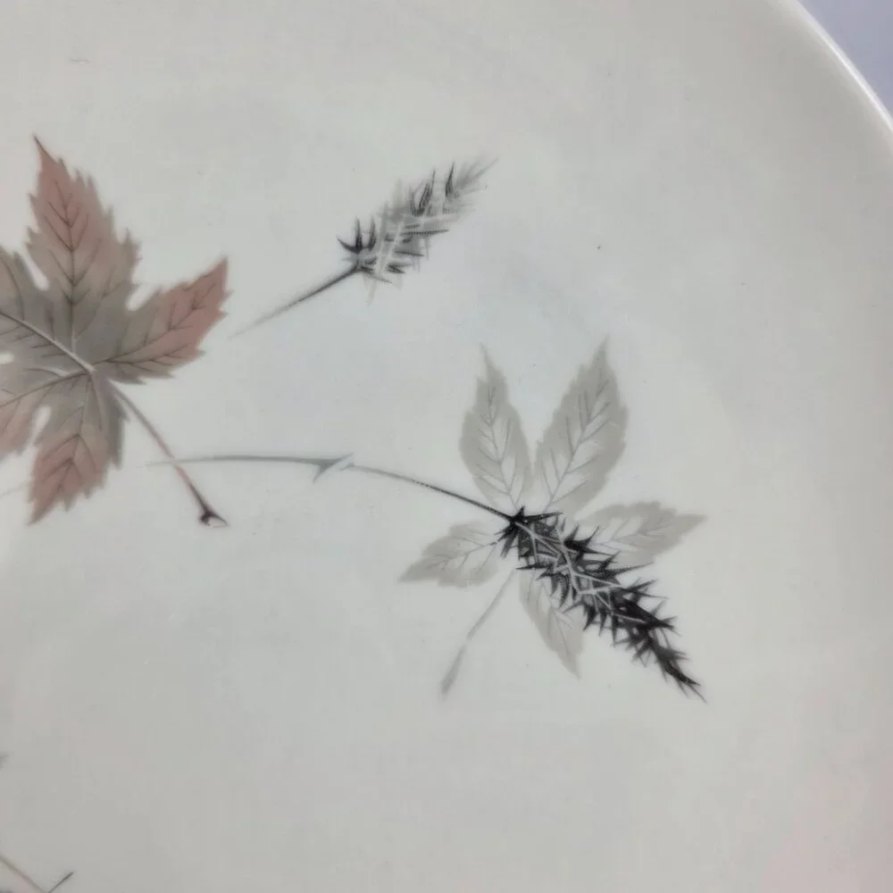 FOUR Royal Doulton Tumbling Leaves Salad Plates Gray & Pink Leaves